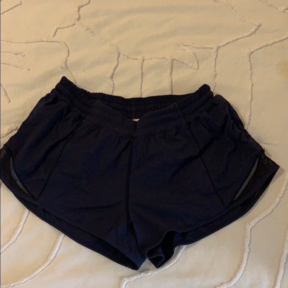 Lulu lemon Hotty Hot 2.5 short